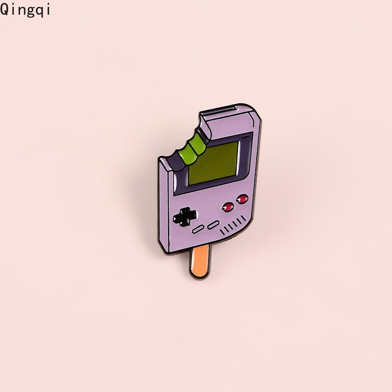 เข็มกลัด รูปเกมคอนโซลไอติม สร้างสรรค์ เครื่องประดับ สําหรับเด็ก เพื่อน