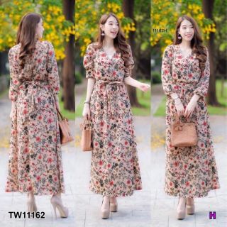 &lt;TW11162&gt;Maxi Dress เดรสยาวคอวีแขนยาว เนื้อผ้าหางกระรอกลายดอกไม้ ชุดมีซับใน ซิปหลัง และเชือกผูกเอว