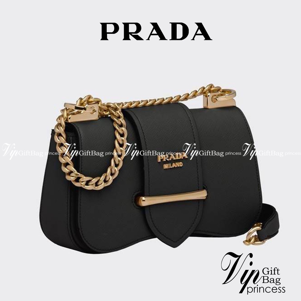 PRADA FRAGRANCE SHOULDER BAG WITH GWP ไอเท็มสุดโปรดที่ควรค่าแก่การครอบครองและเก็บสะสม กระเป๋าสะพายไห