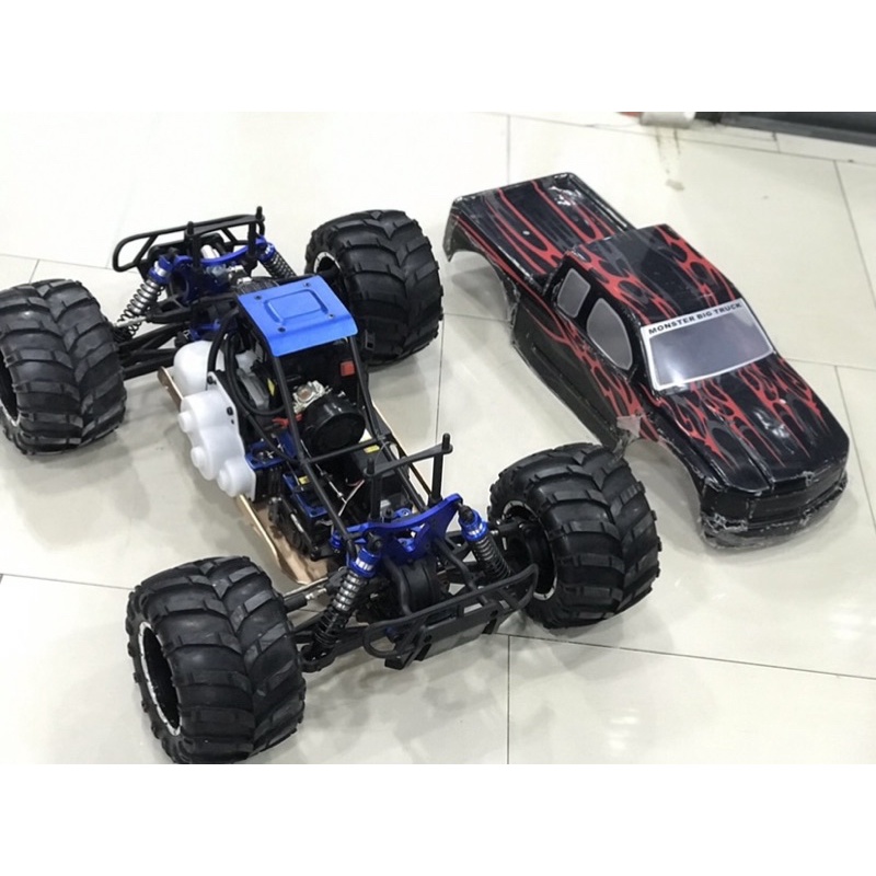 รถบังคับวิทยุน้ำมันบิ๊กฟุตHSP-1:5 4WD2.4GHzใช้เครื่องยนต์30CCความเร็ว90-120km/hดึง Startใช้น้ำมันเบน