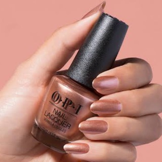 พร้อมส่ง OPI Made It to the Seventh Hill  สีโรสโกลด์ soft rose gold มีชิมเมอร์ยิบๆ ในเนื้อ ดูแพง แท้ 💯%