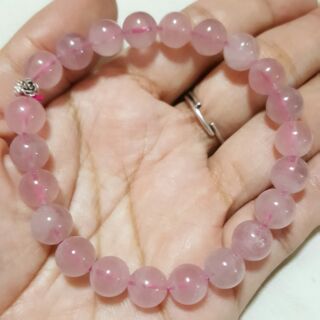 สร้อยข้อมือหินธรรมชาติ Natural rose quartz 8mm no dyed