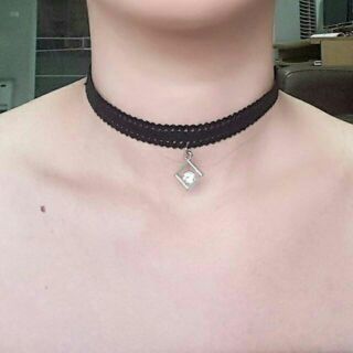 Choker จี้รูปสี่เหลี่ยมล้อมเพชร