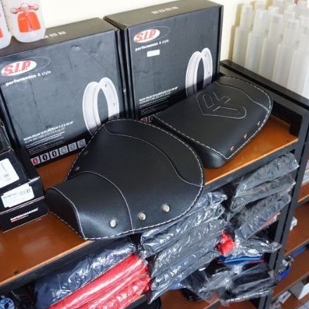 Cowboy Vespa Super Sprint Exclusive Split Seat Cover Set หน้าและหลัง