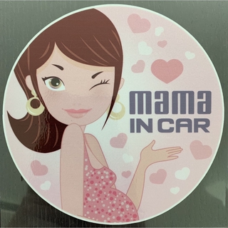 สติ๊กเกอร์ Mama in car [ติดบนกระจกหลังรถ]