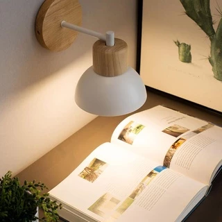 Nordic ไม้โคมไฟข้างเตียง Modern Wall Sconce สำหรับห้องนอนอ่านโคมไฟสีขาวพวงมาลัยหัว E27บ้าน