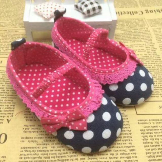 ข้อเสนอ Pre Walker Baby Girl Shoe - Polka Dot A