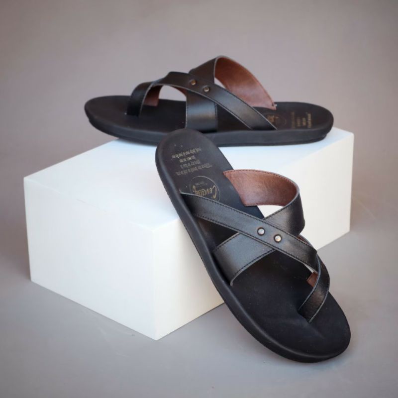 รองเท้าแตะหนัง cevany นําเข้าล่าสุด รองเท้าแตะไข่นกกระทาสําหรับผู้ชายและผู้หญิง Slop Slip On Slide K