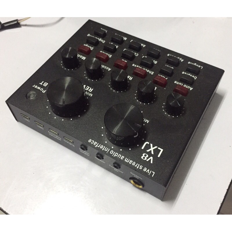 V8 LXJ live stream audio interface