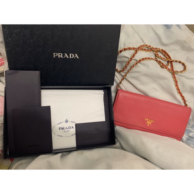 Used Prada wallet on chain (woc)