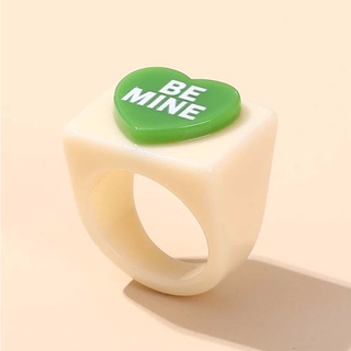 แหวนเรซิ่นหัวใจสีครีม Be Mine Nude/Cream Heart Detail Resin Ring