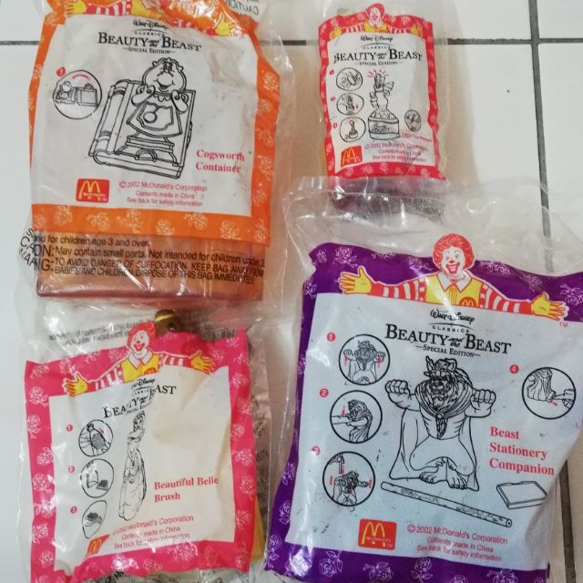 (L11) Mcdonalds 2002 Beauty and The Beast Happy Meal