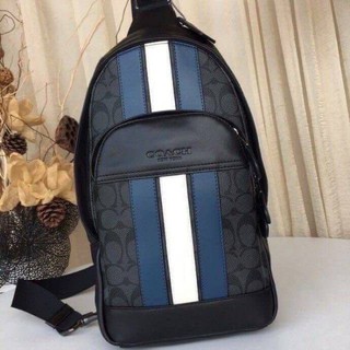 Coach  CHARLES PACK IN SIGNATURE CANVAS (COACH F39942)