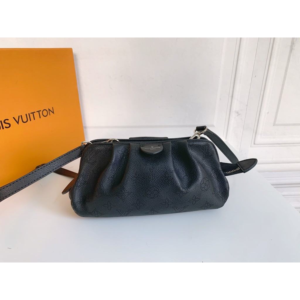 Louis Vuitton LV Scala Mini กระเป๋าถือ Classic Monogram Pattern กระเป๋าสะพายไหล่ Crossbody Bag Side Backpack
