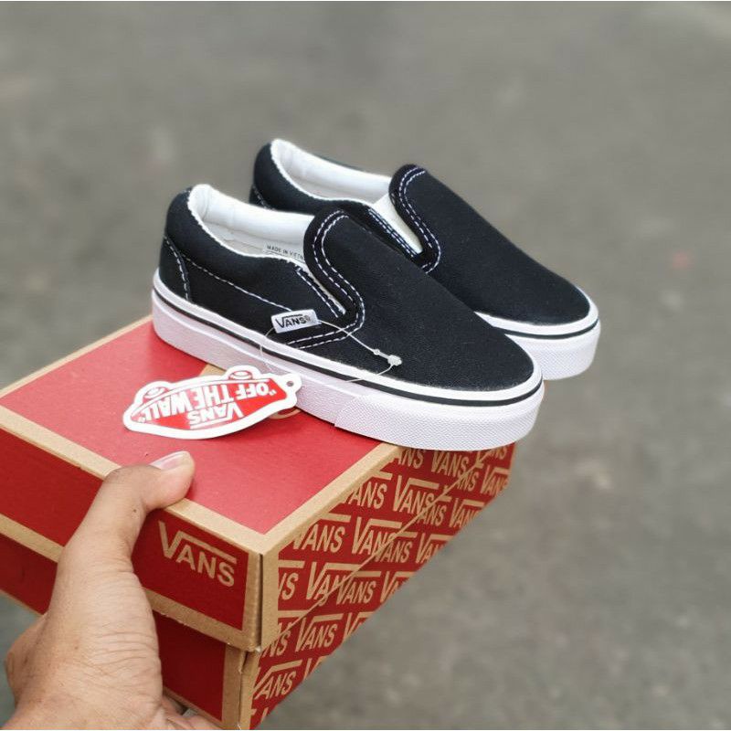 { READY } VANS KIDS SLIP ON SHOES | รองเท้าเด็กผู้ชาย | BW SLIP ON GIRLS SHOES SLIP ON SCHOOL รองเท้า