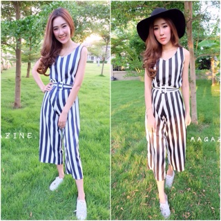 พร้อมส่ง  สันอาทิตย์  New !!!! Stripe Jumpsuit with belt ✨Detail✨ : จั๊มสูทขายาว 5 ส่วนลายริ้ว ทรงเล