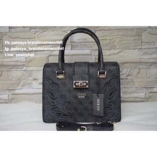 กระเป๋าสะพายรุ่นใหม่ล่าสุดจากแบรนด์ GUESS womens Arianna small satchel handbag แท้💯outlet
