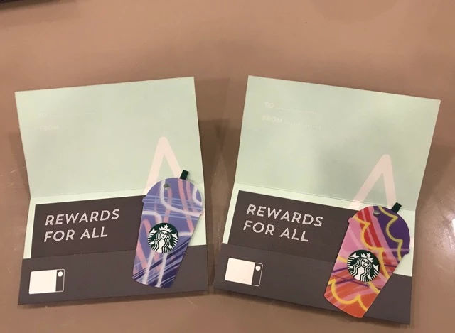 บัตร Starbucks ลายแก้วสดใส Hello Kitty และถุงกระดาษ Starbucks thumbnail 5
