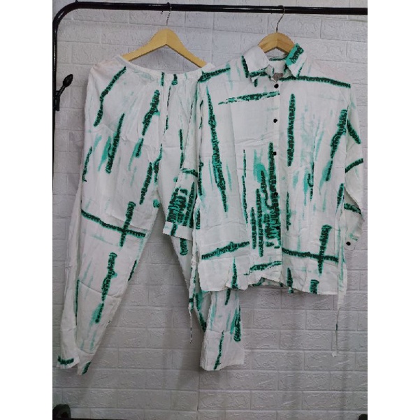 AMBYAR AUCTION SUIT 003