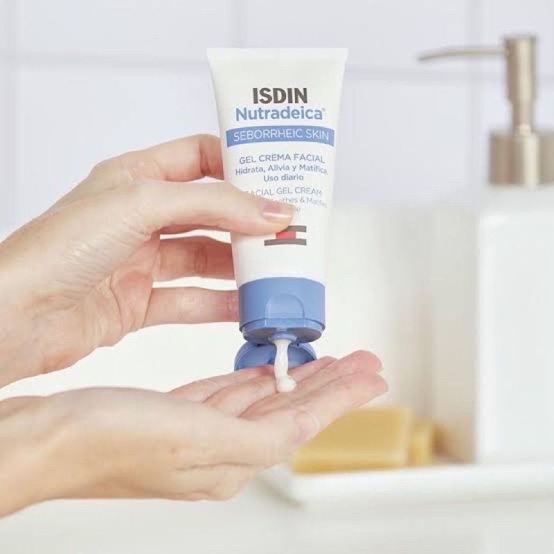 พร้อมส่ง Isdin  Nutradeica Seborrheic Skin Gel Cream