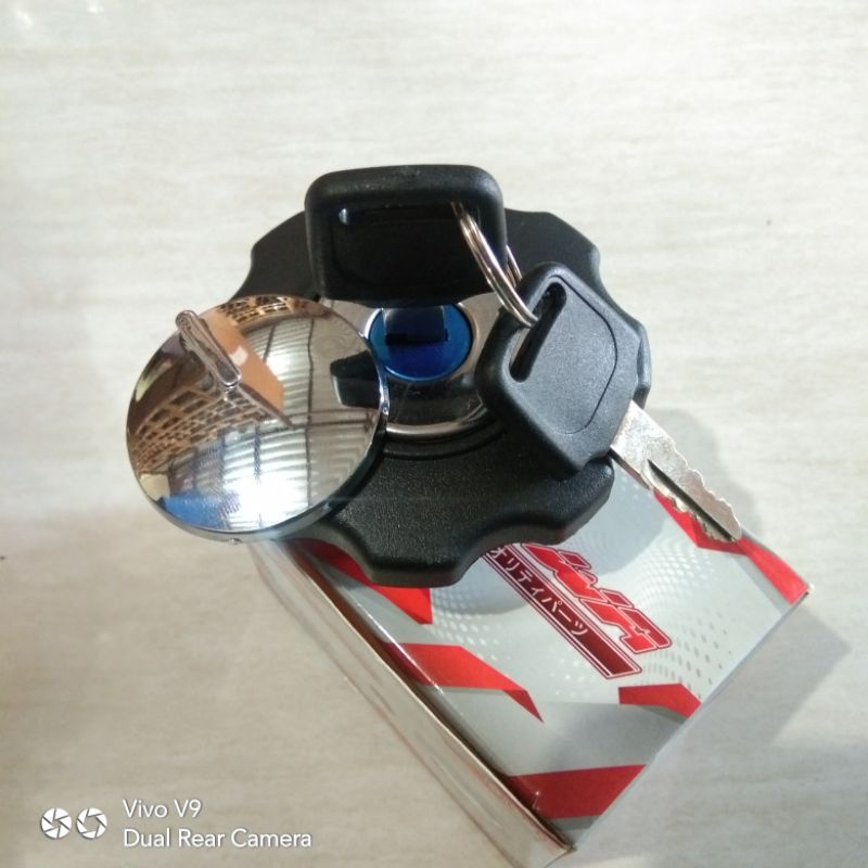 CB 100 K4 K3 / WIN ฝาครอบถังแก๊ส