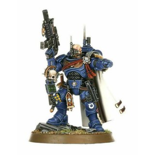 Warhammer 40k : Space Marines : Primaris Captain in Phobos Armour