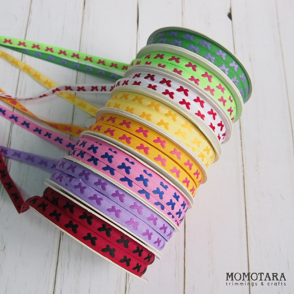 MOMOTARA No. 20751 ริบบิ้น ริบบิ้น Ribbon  ลายผีเสื้อ Pattern Ribbon ขนาด 1 CM ยาว 36 หลา ราคา ถูกที่สุด ดีลบีเคเค แกลเลอรีภาพที่ 3