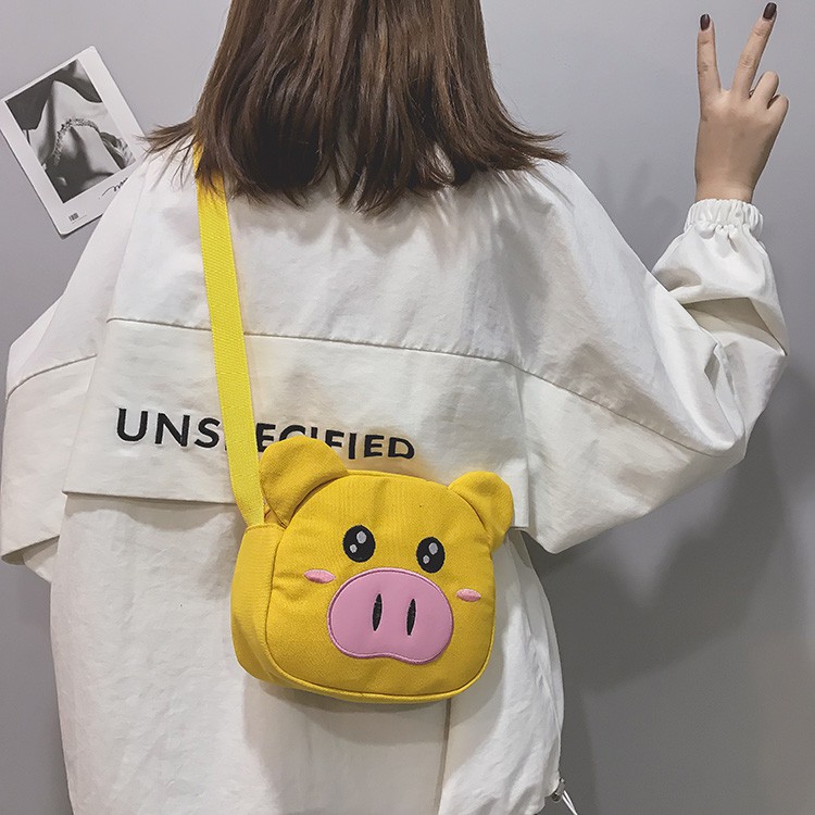 ifashionbag(IF868) กระเป๋าสะพายข้างน้องหมูอู๊ดๆน่ารักมุ้งมิ้ง