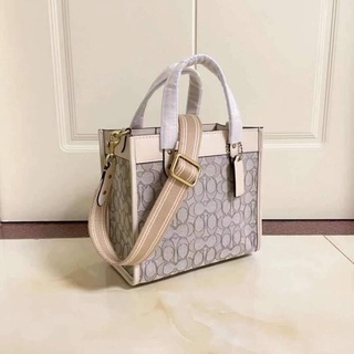 💥COACH FIELD TOTE 22 JACQUARD BAG