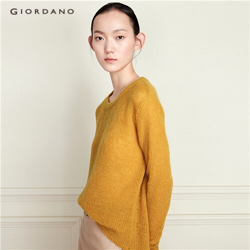 GIORDANO WOMEN Loose longer hem at back crewneck sweater 05359678