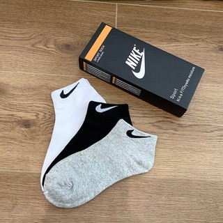 ราคาถูกที่สุด!! Nike 5 คู่  ถุงเท้ากีฬาแฟชั่น Unisex Sports Comfortable Socks