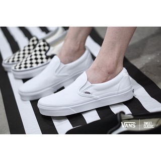 ราคาVANS Slip On Classic “True White\"..VN000EYEW00..