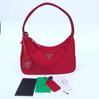 Prada hobo reedition2005 สีแดง