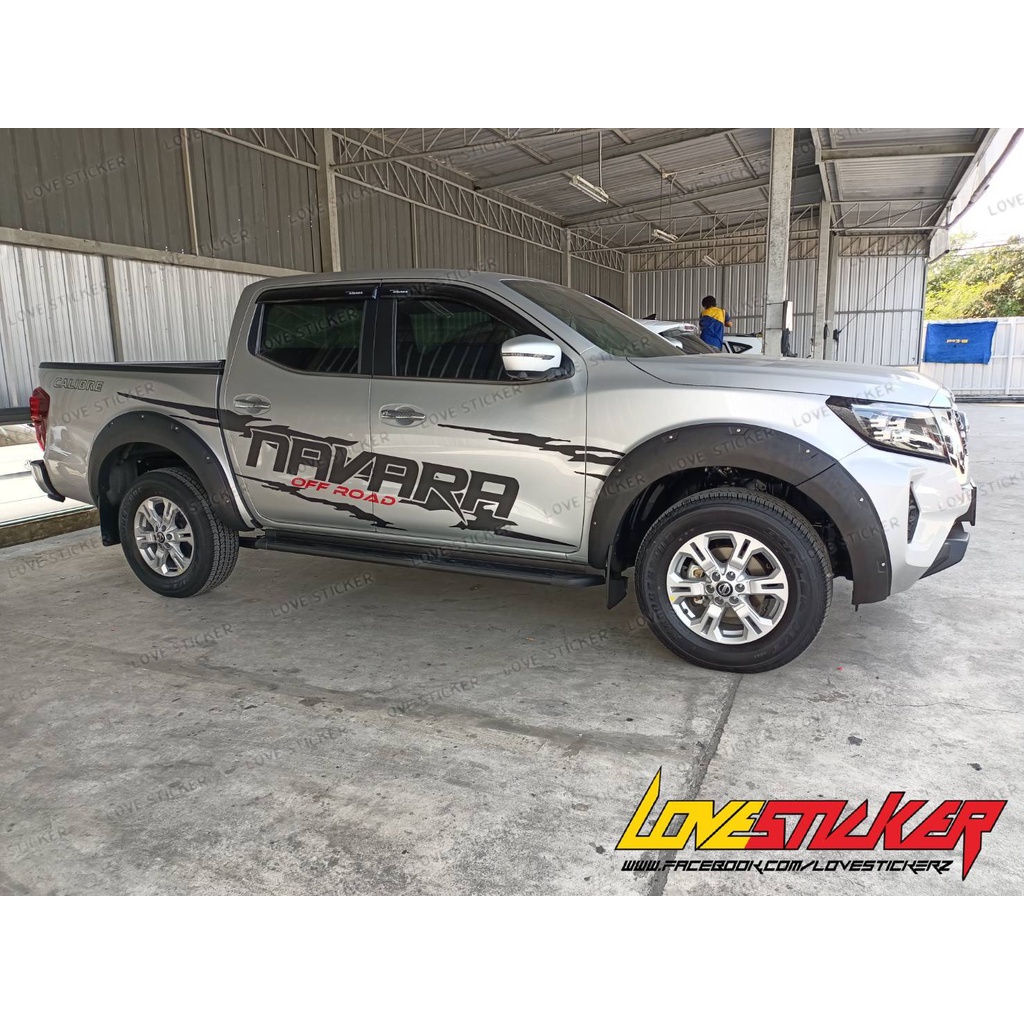 สติ๊กเกอร์ลายโคลน Navara N06 ทนทาน สวยงาม ไม่กินสีรถ ลอกออกง่าย (แถมที่รีดฟรี // สติกเกอร์มีเทปยกพร้