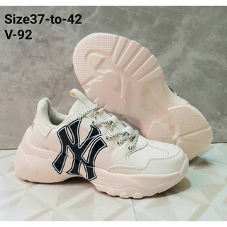 รองเท้าผ้าใบสีครีม MLB รองเท้าผ้าใบผู้หญิง พื้นนุ่มสวมใส่สบาย มีไซส์ 37-40 Eu.