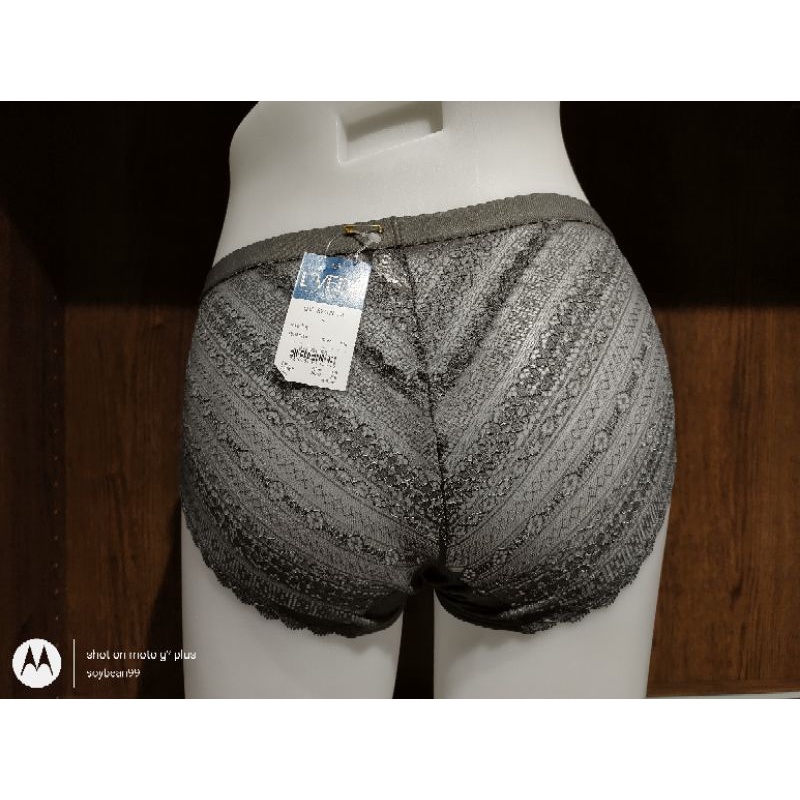 Wienna L'VEDA Prive ชุดชั้นในลูกไม้สุดหรูจากเวียนนา