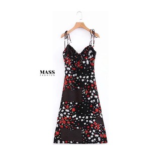 MASS Fashion : เดรสยาวสายเดี่ยวสีดำ Dress - Match Flower Dress