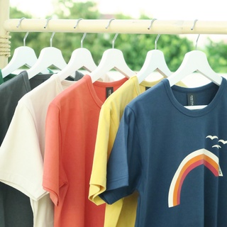 over the sky T-shirt กราฟฟิค เสื้อยืดคอกลม - สายรุ้ง แฟนซี Rainbow