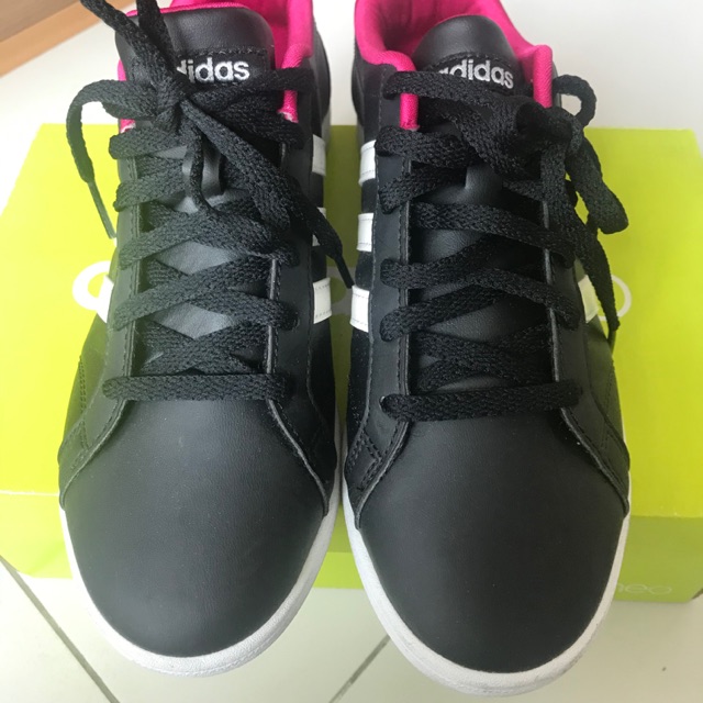 รองเท้าผ้าใบ Adidas Neo ไซส์ UK 4 / US 5.5