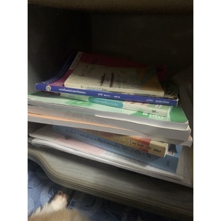 เปิดกรุขายหนังสือเรียนและหนังสือต่างๆมือสอง