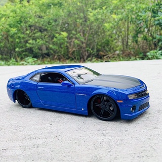 โมเดลรถ 1/24 2010 Chevrolet Camaro SS RS (Modern Muscle) [Maisto]