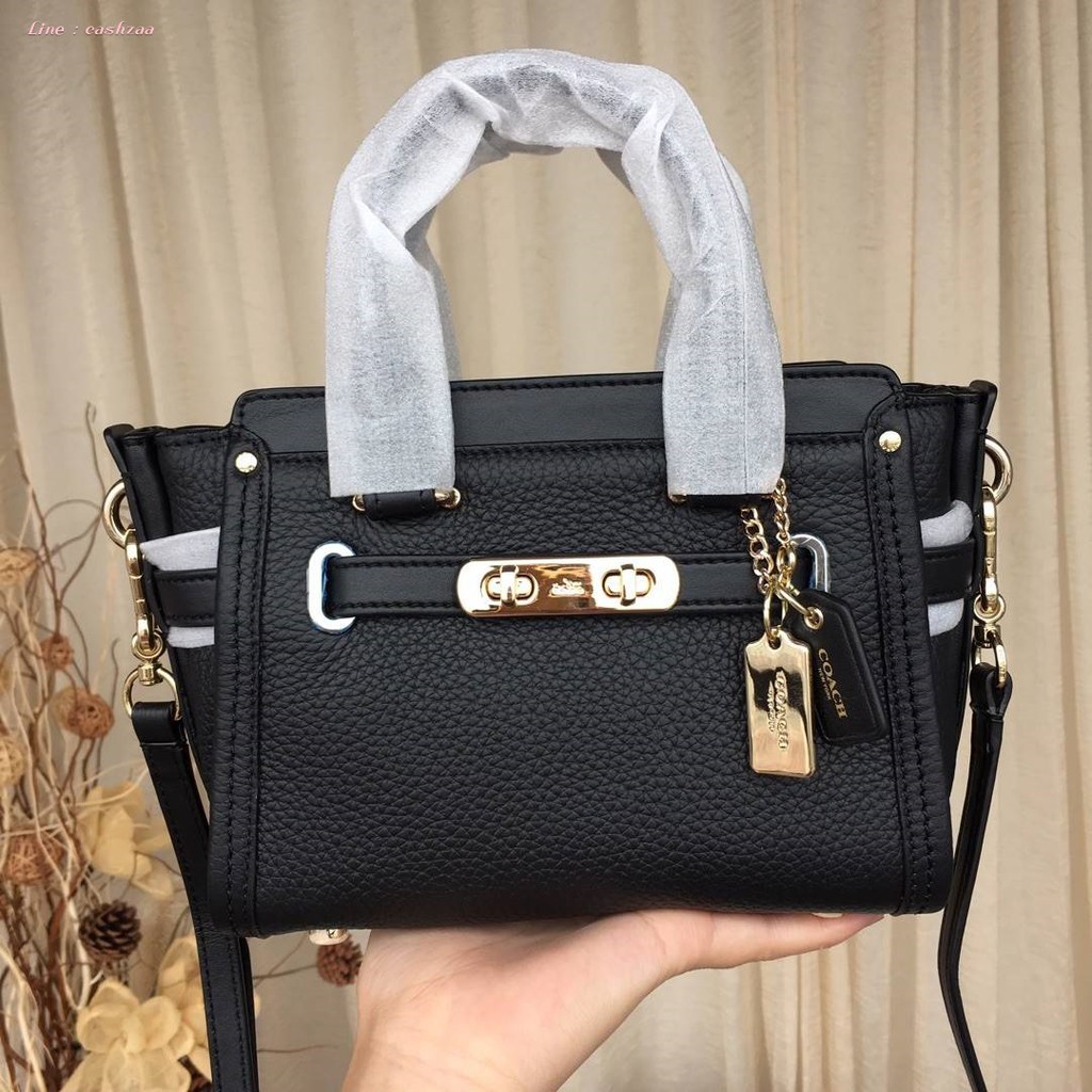 (แท้ 💯%‼) Coach Swagger Mini Pebble Leather Satchel Black