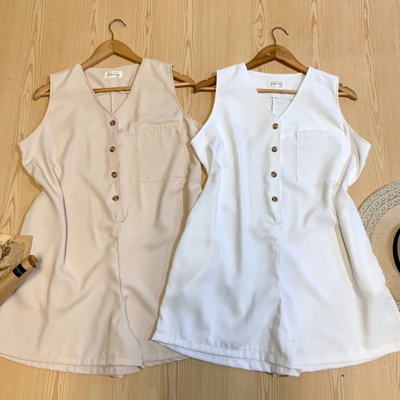 💚CTM💚จั๊มสูทสายเดียวกางเกงขาสั้น ผ้าคอตตอลเนื้อดีใส่สบายมากค่า งานแขนกุดกระดุมหน้า เอวผูกโบว์ตามสัดส