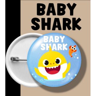 เข็มกลัดกลม เบบี้ ชาร์ค BABY SHARK พื้นฟ้า เดี่ยวกระโดด