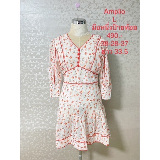 เดรสสั้น มีลาย สีแดงขาว มือหนึ่งป้ายห้อย  AMPLIO SIZE  L