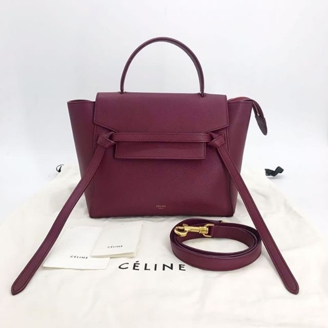 Good condition Celine belt bag micro ปี17 สี burgundy สภาพดีค่ะ ใช้งานทั่วไป ทรงยังสวย อุปกรณ์ : การ์ด ถุงผ้า สาย