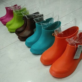 รองเท้าบู๊ท (ยางหนานุ่ม เบาสบาย)หลายสี  สินค้าคุณภาพดี