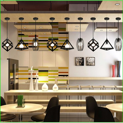 สไตล์คลาสสิกย้อนยุค โคมไฟระย้า  สำหรับตกแต่งบ้าน โคมไฟตระแกรง โคมไฟวิเทจ  Loft แบบห้อย ขั้วE27