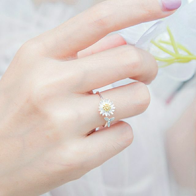 แหวนเดซี่   • Daisy Ring ราคา ถูกที่สุด ดีลบีเคเค รูปภาพหลัก