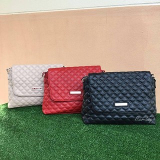 MANGO : Quilted Shoulder Bag  Color : ดำ, แดง, ครีม